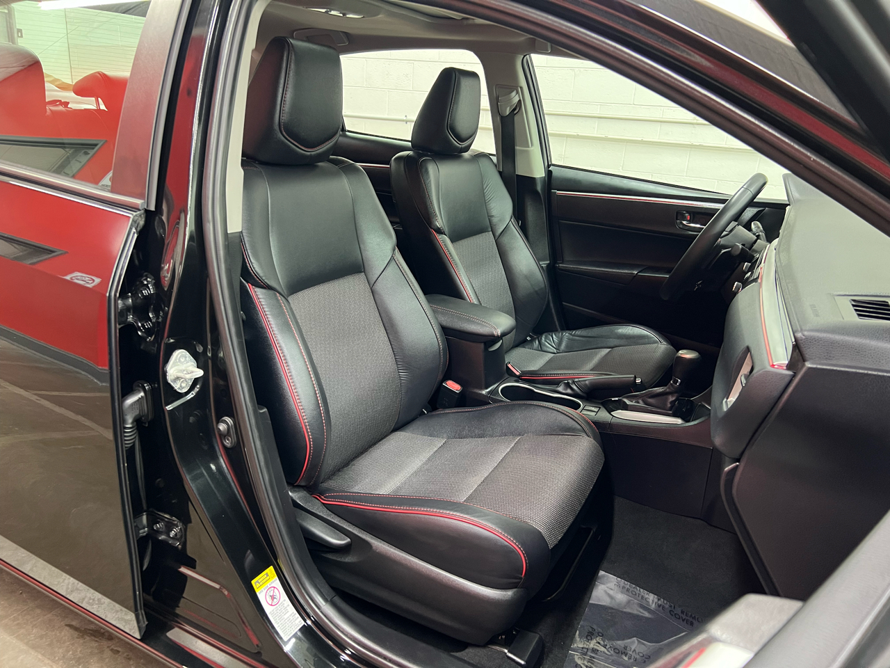 Toyota Corolla 4dr Sdn Auto S Special Edition (Natl) 2016