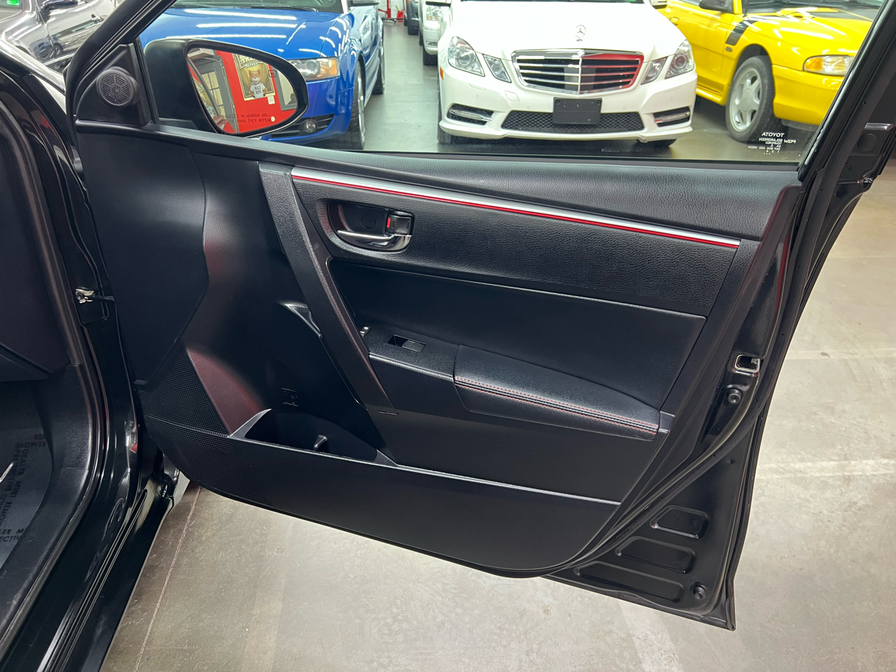 Toyota Corolla 4dr Sdn Auto S Special Edition (Natl) 2016