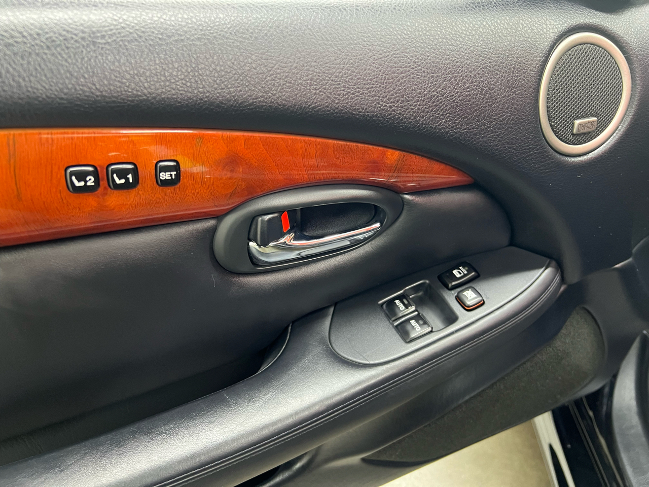 Lexus SC 430 Convertible 2005