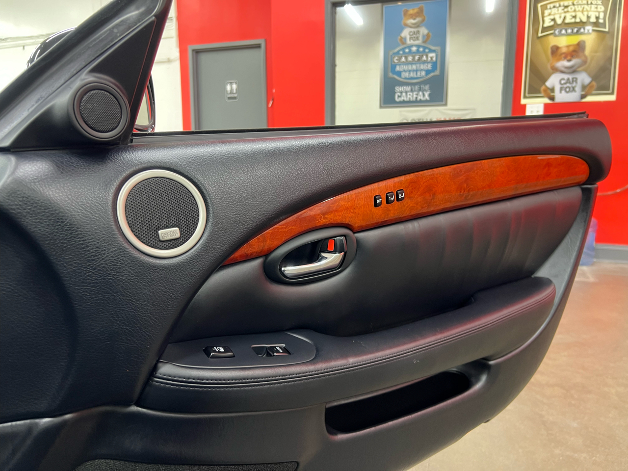 Lexus SC 430 Convertible 2005