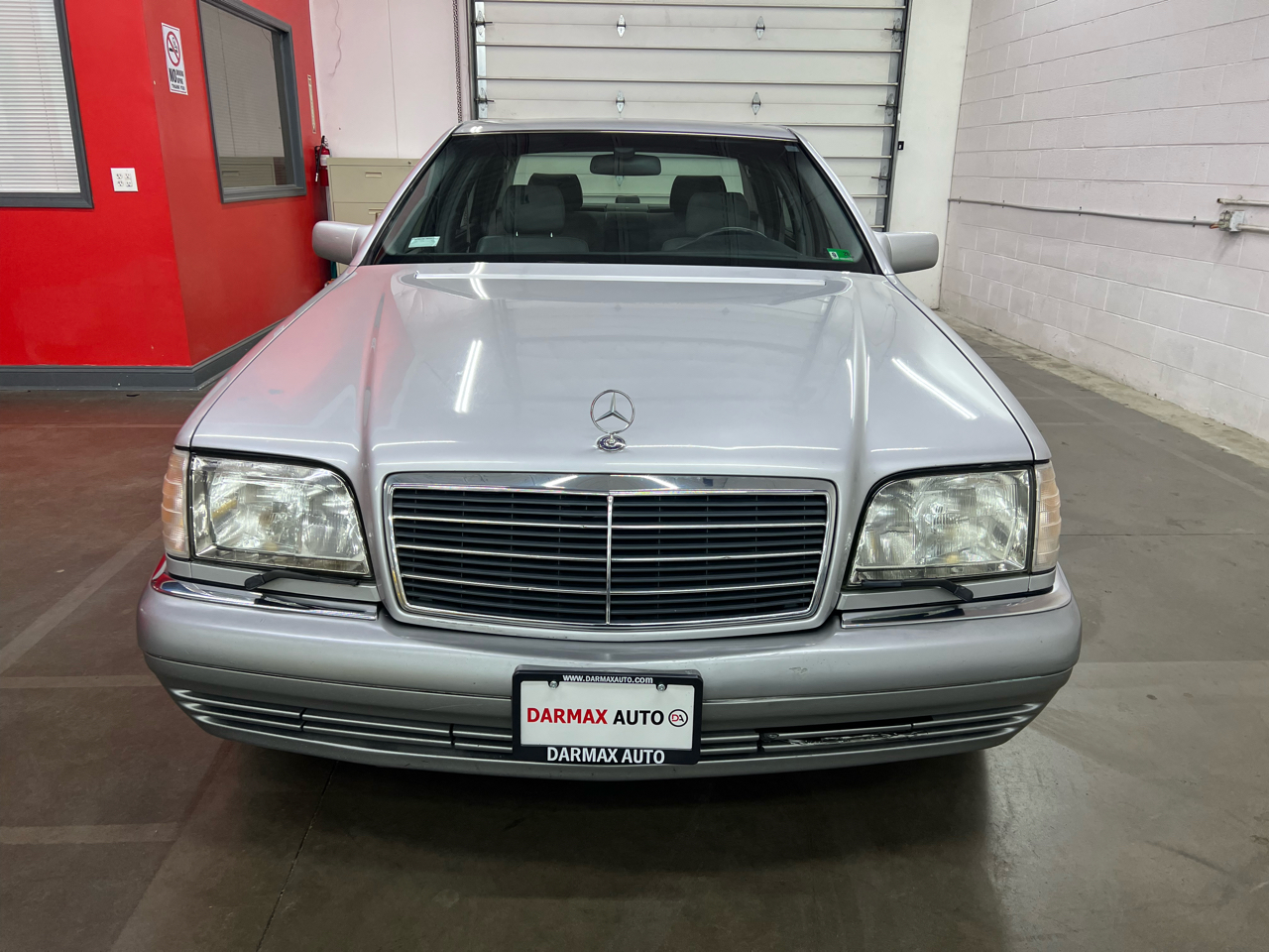 Mercedes-Benz S-Class S500 sedan 1995