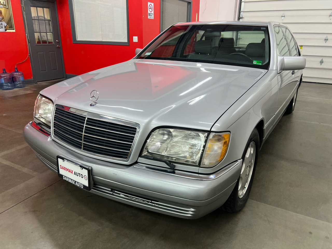 Mercedes-Benz S-Class S500 sedan 1995