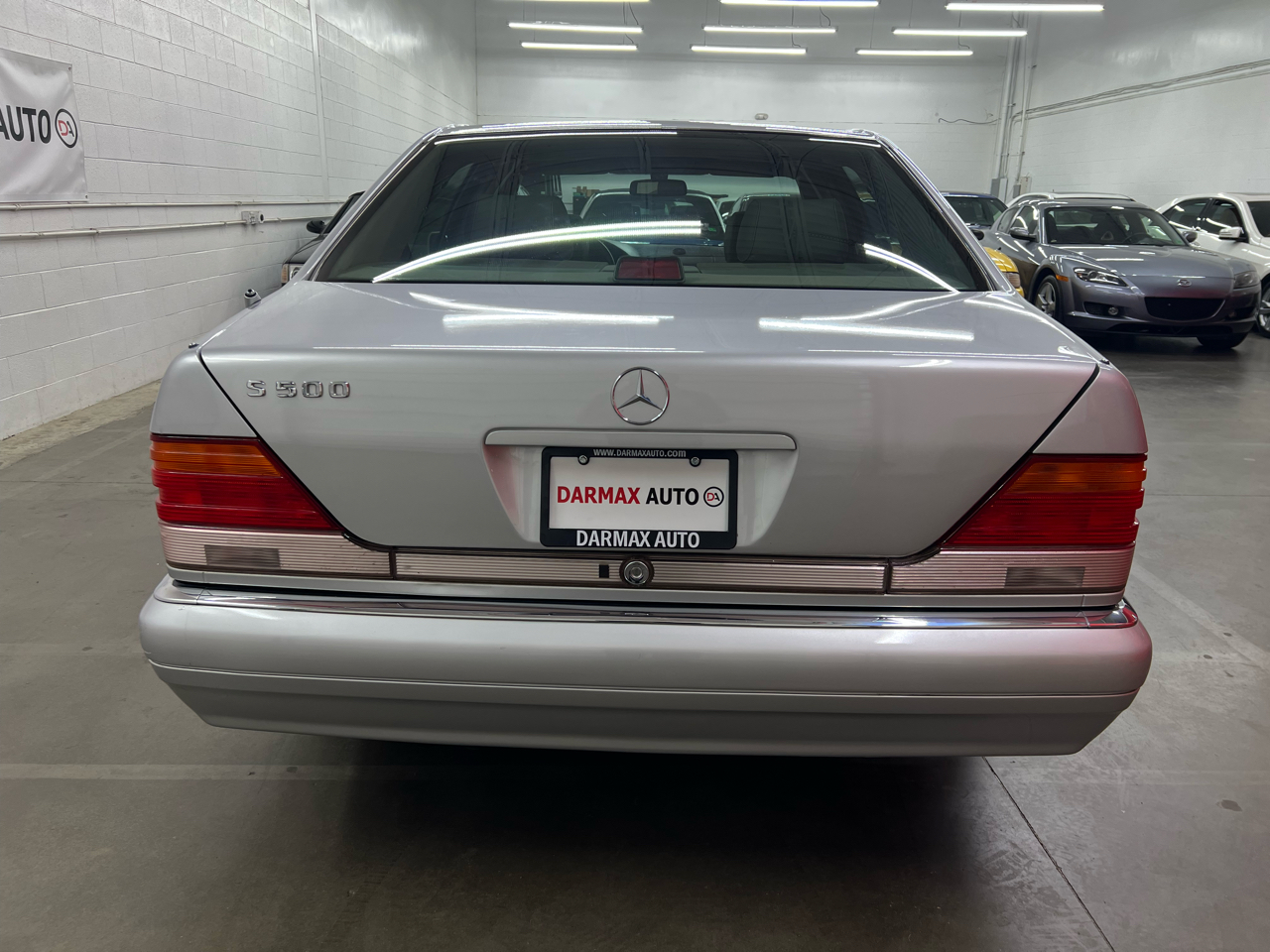 Mercedes-Benz S-Class S500 sedan 1995