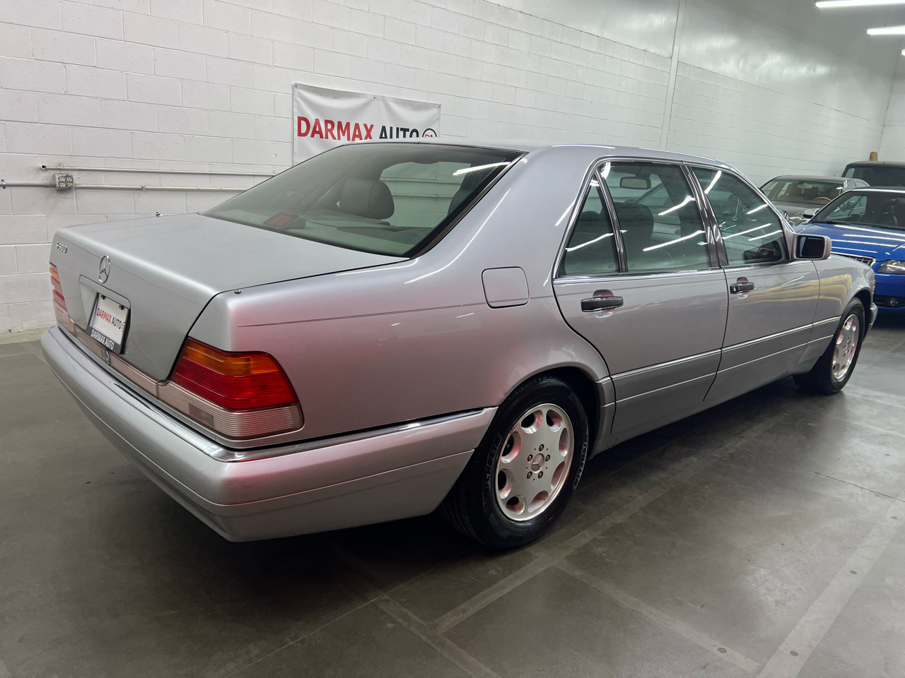 Mercedes-Benz S-Class S500 sedan 1995