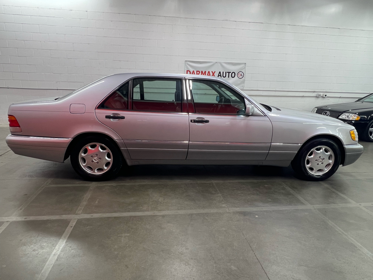 Mercedes-Benz S-Class S500 sedan 1995