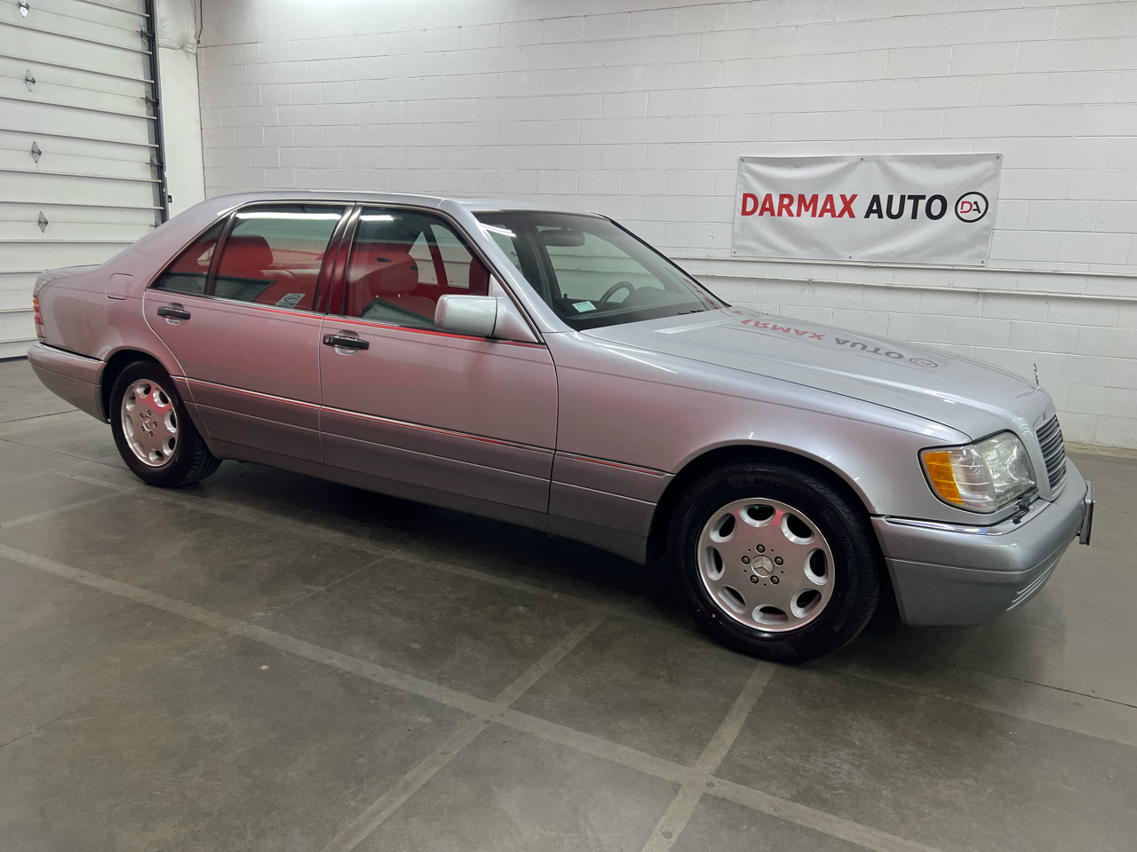 Mercedes-Benz S-Class S500 sedan 1995