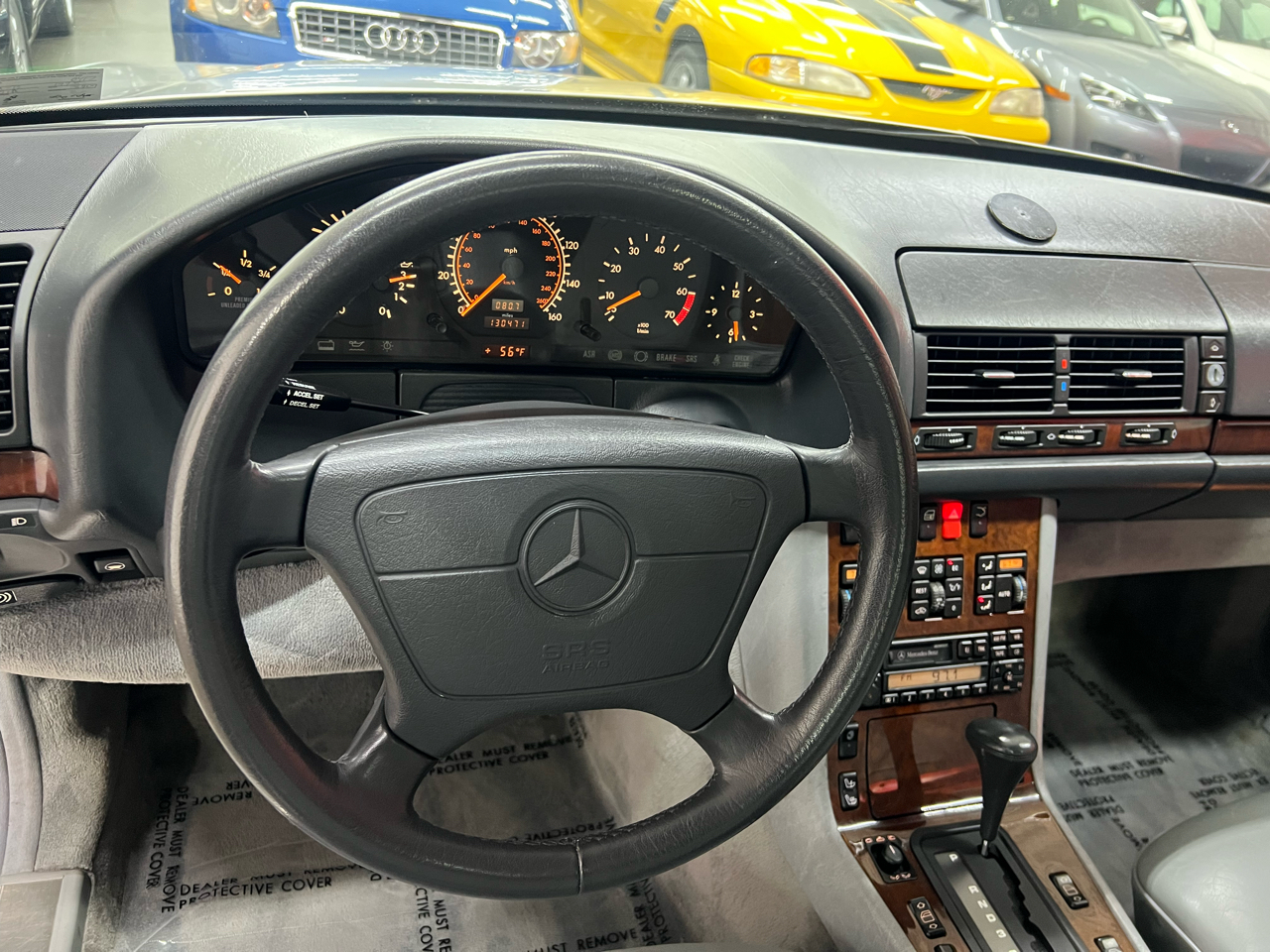 Mercedes-Benz S-Class S500 sedan 1995