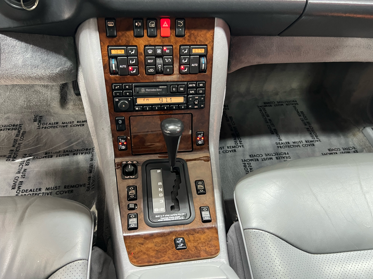 Mercedes-Benz S-Class S500 sedan 1995