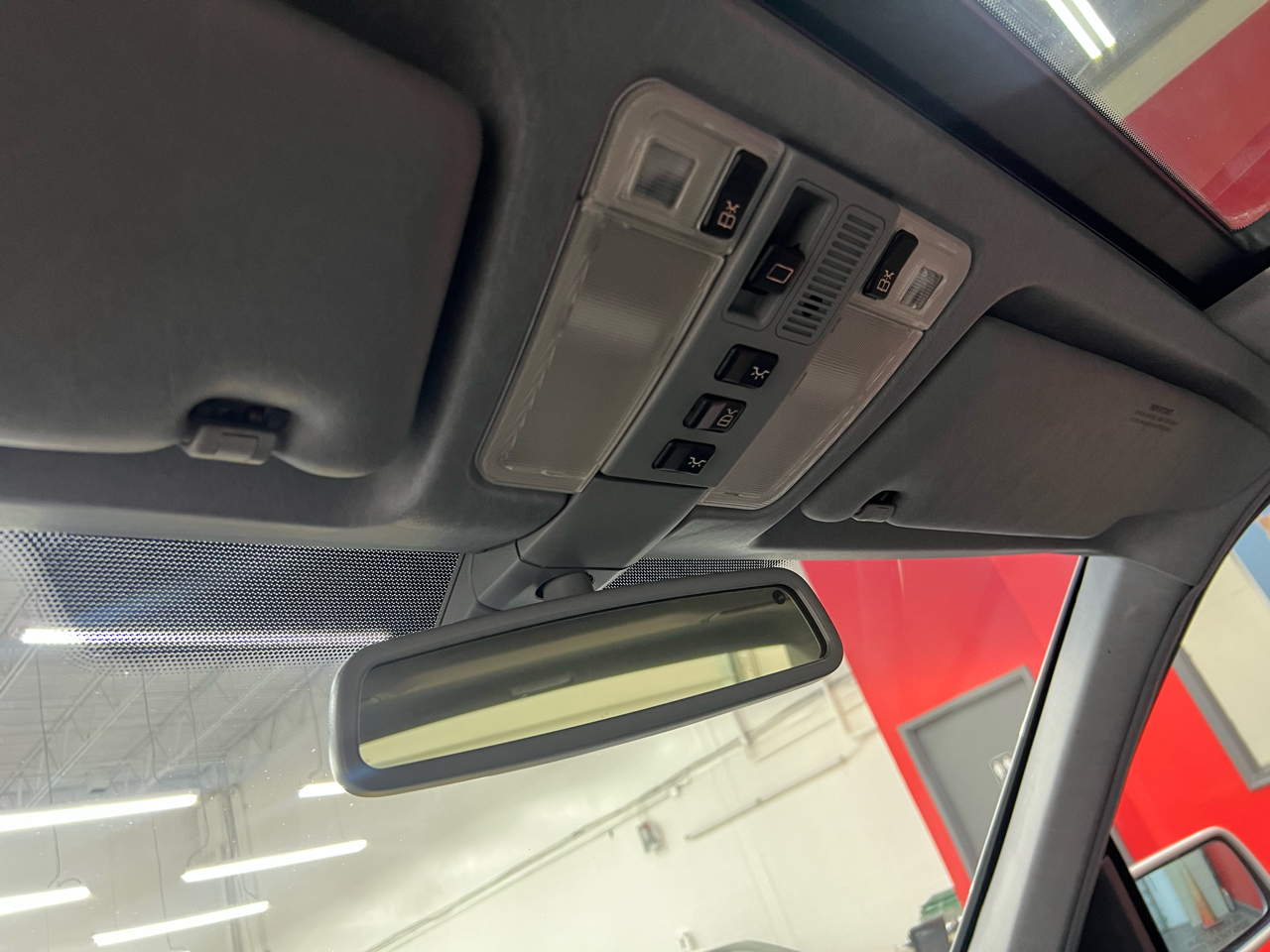 Mercedes-Benz S-Class S500 sedan 1995