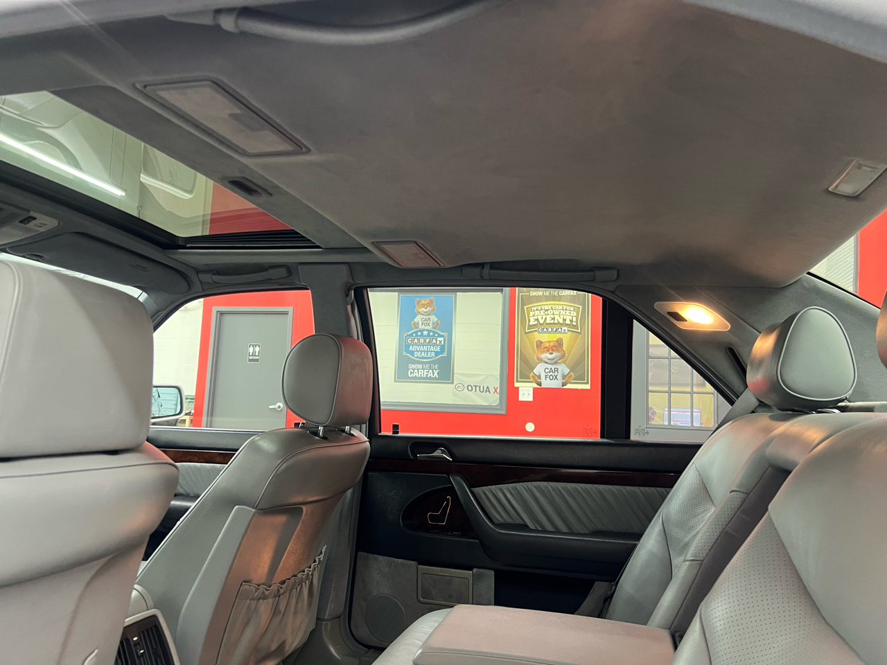 Mercedes-Benz S-Class S500 sedan 1995