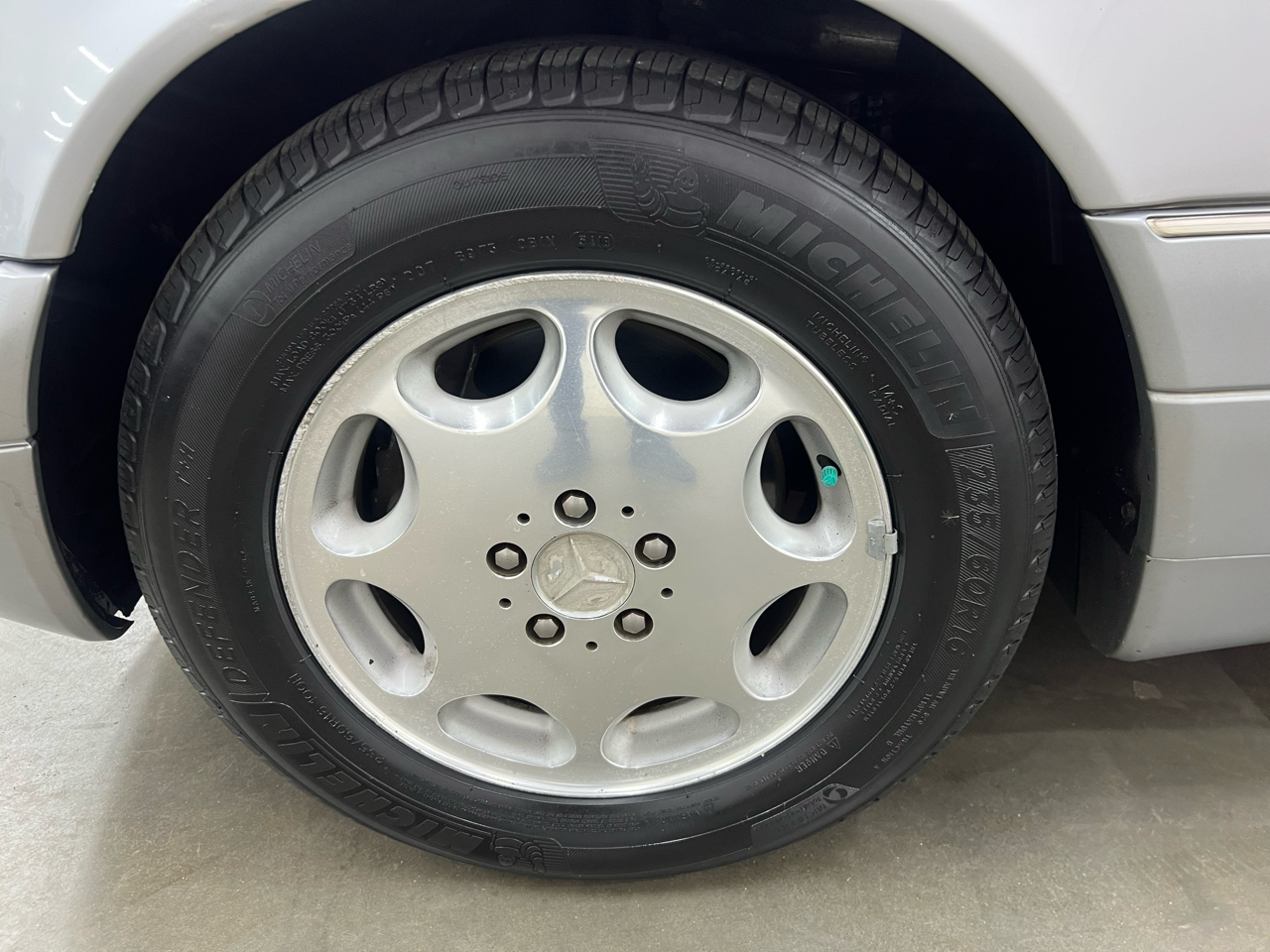 Mercedes-Benz S-Class S500 sedan 1995