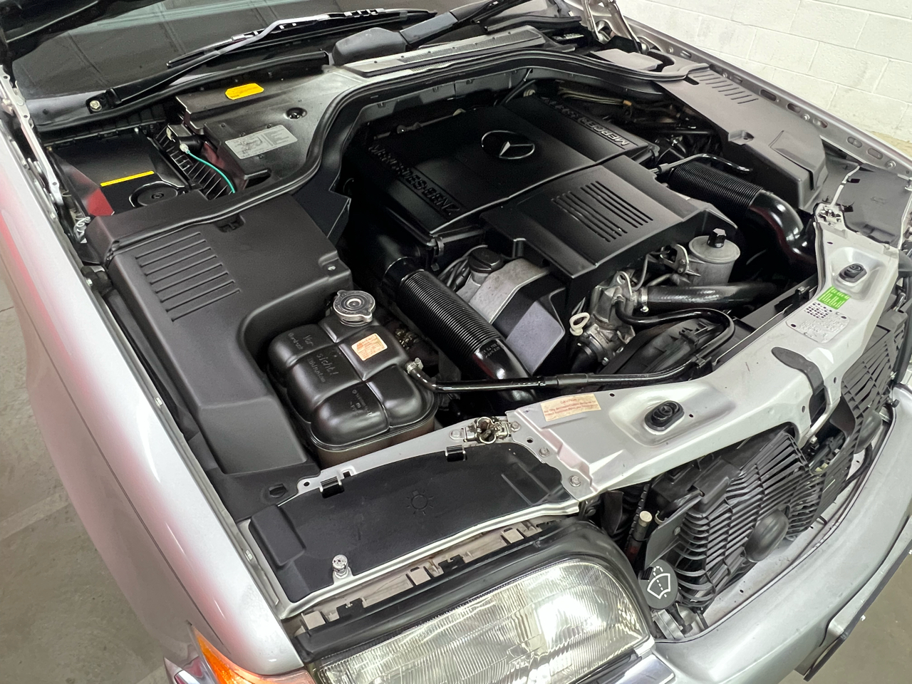 Mercedes-Benz S-Class S500 sedan 1995