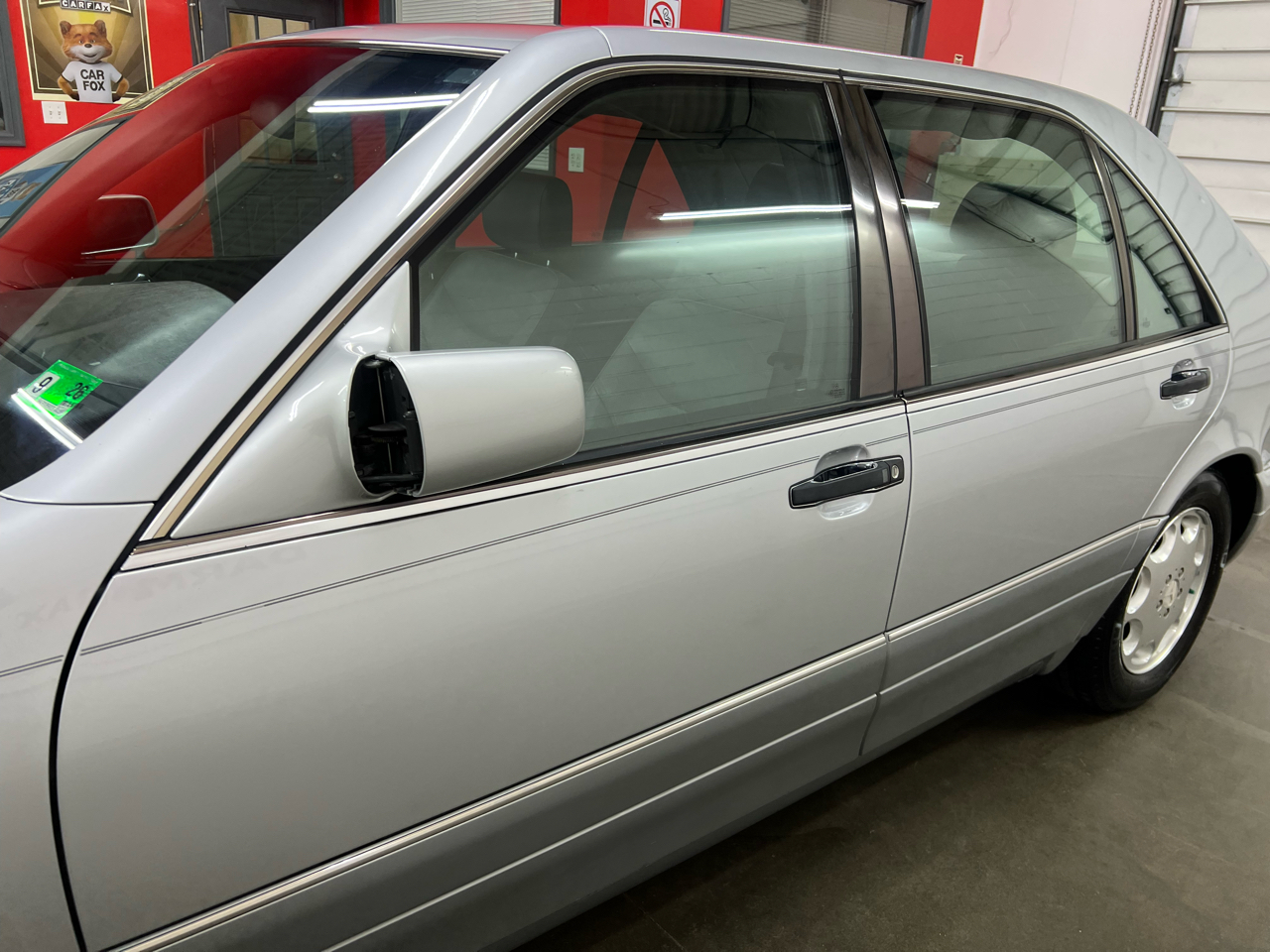 Mercedes-Benz S-Class S500 sedan 1995