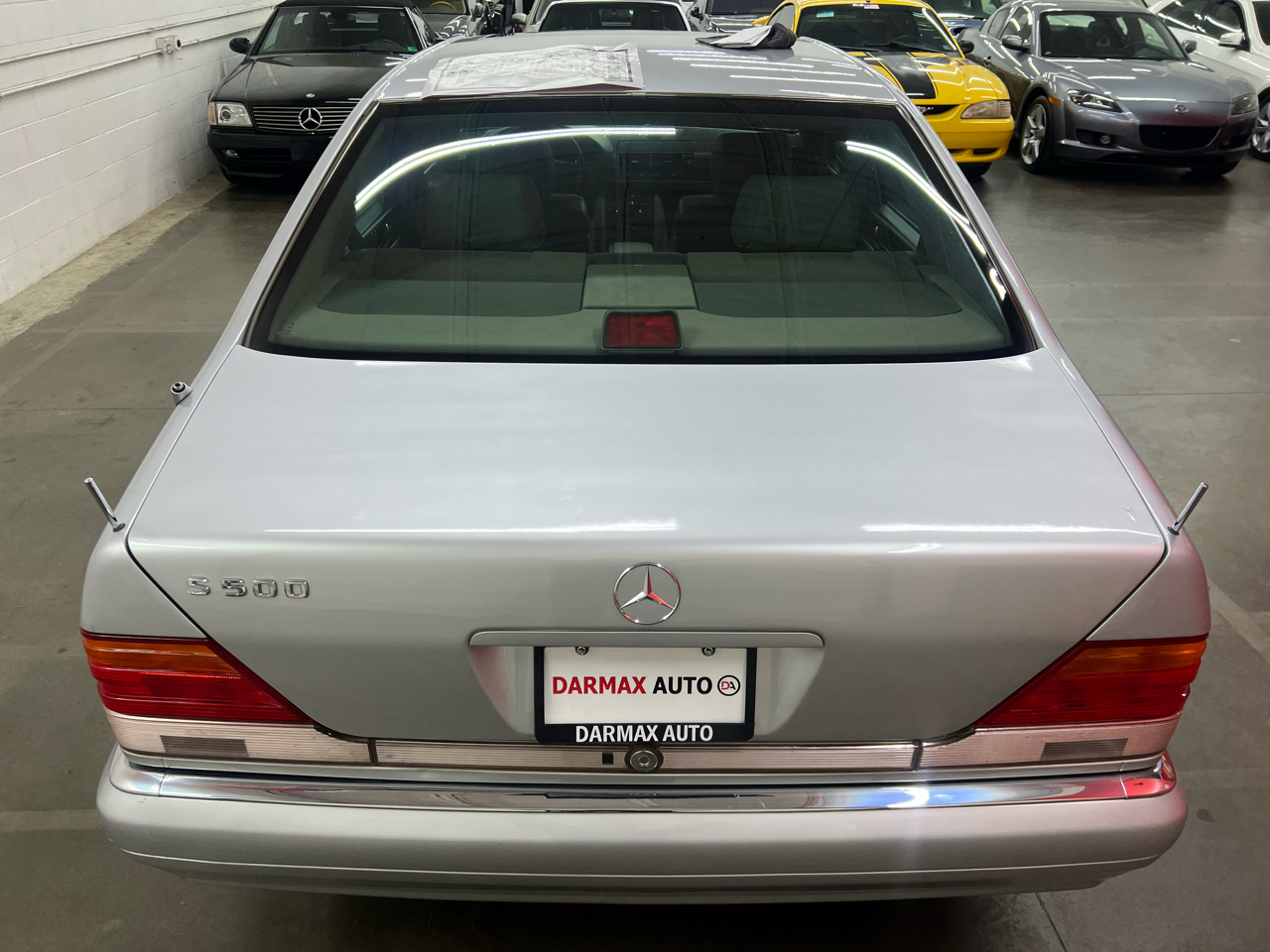 Mercedes-Benz S-Class S500 sedan 1995