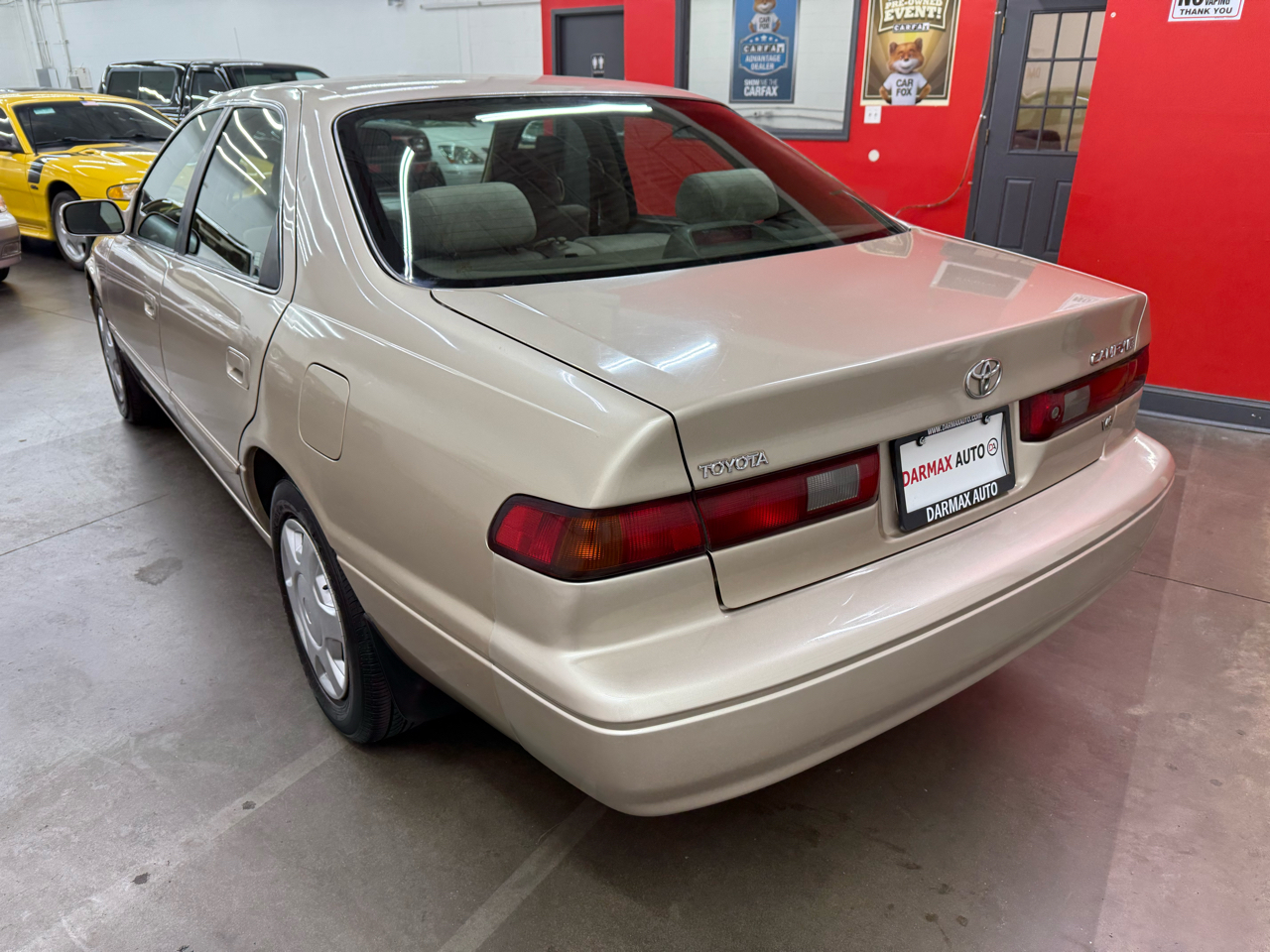 Toyota Camry LE V6 1998
