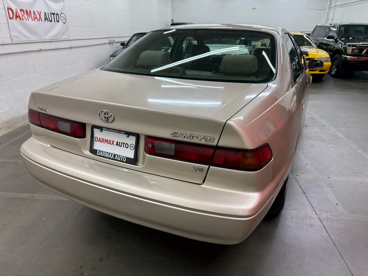 Toyota Camry LE V6 1998