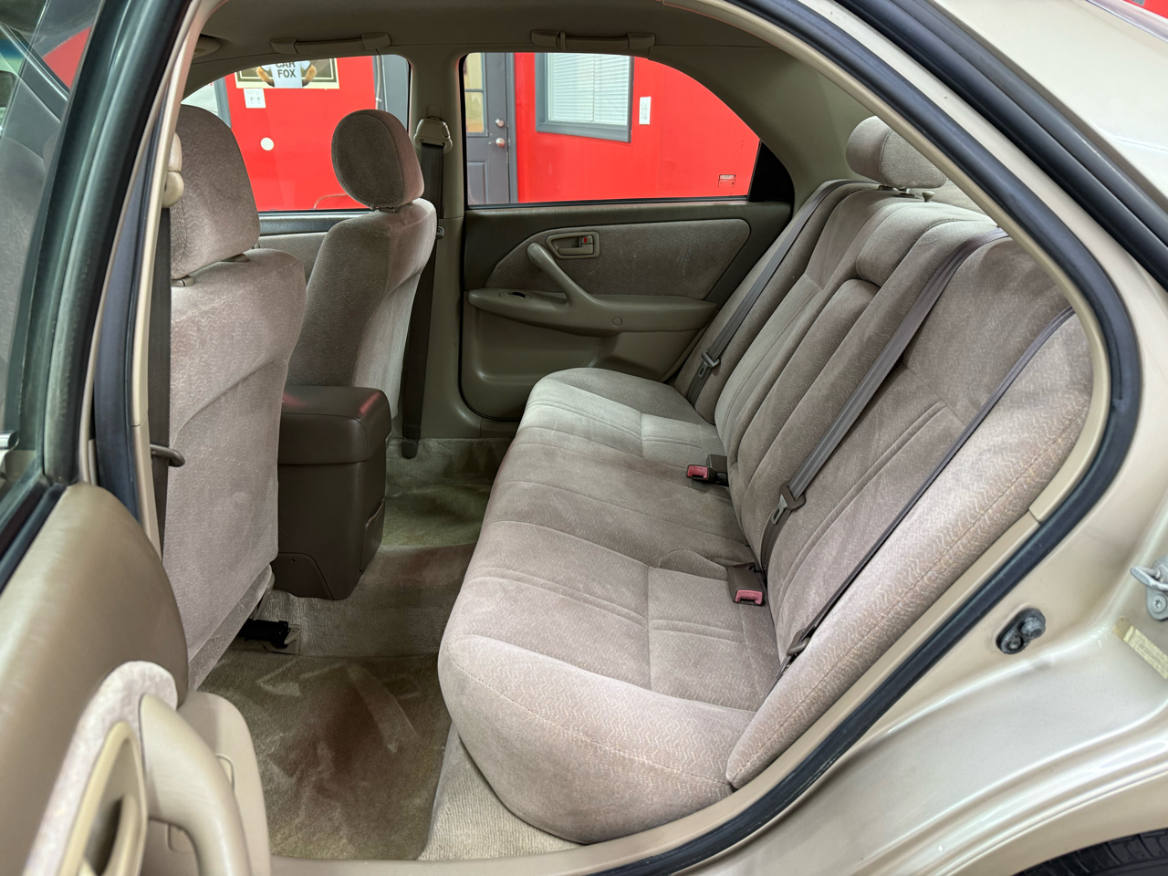 Toyota Camry LE V6 1998