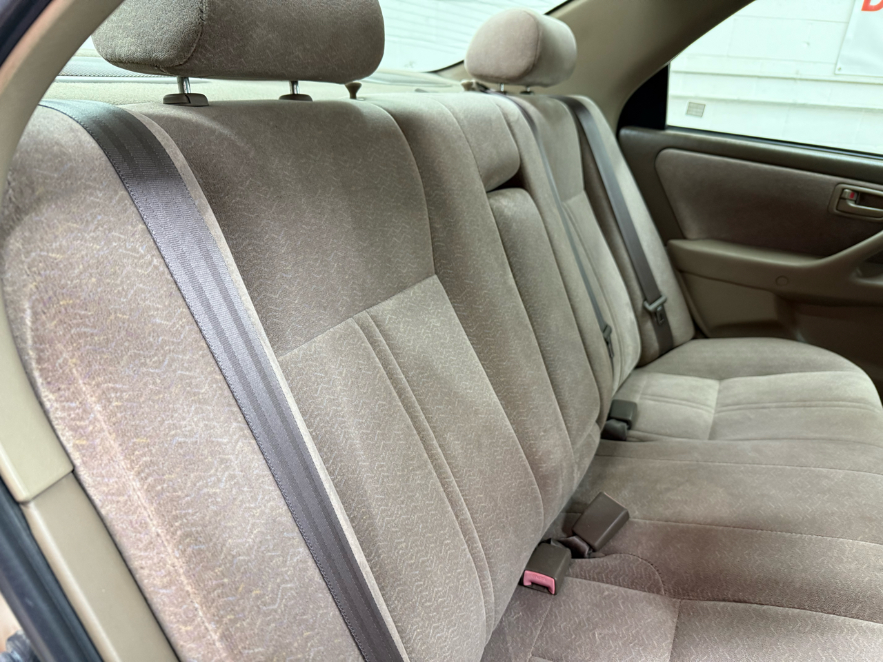 Toyota Camry LE V6 1998