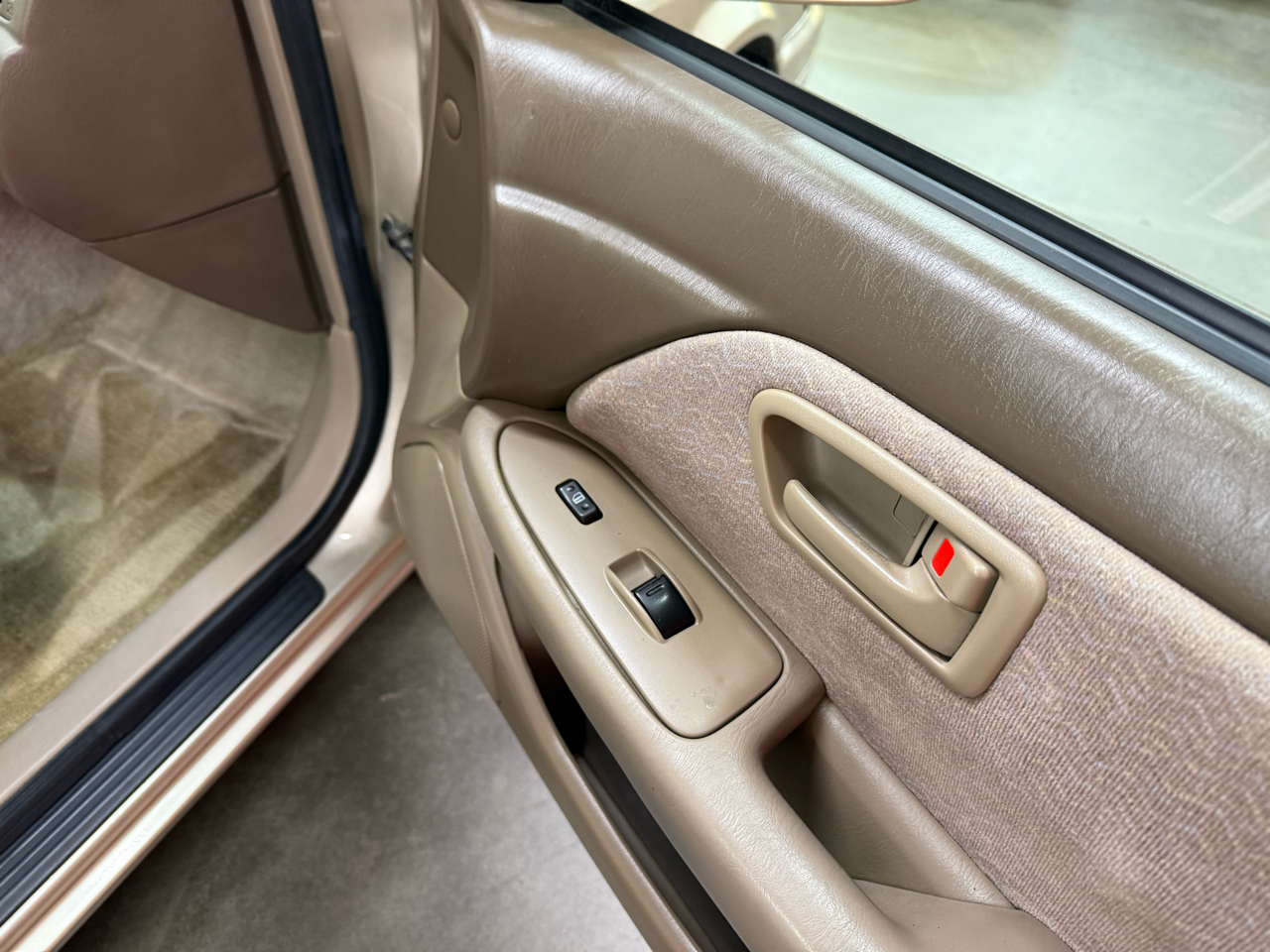 Toyota Camry LE V6 1998