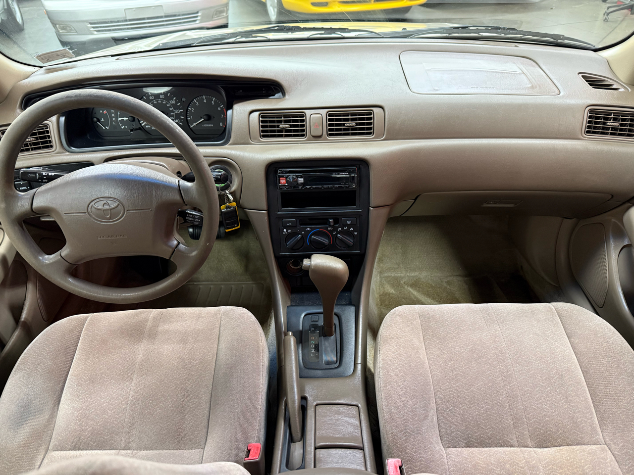 Toyota Camry LE V6 1998