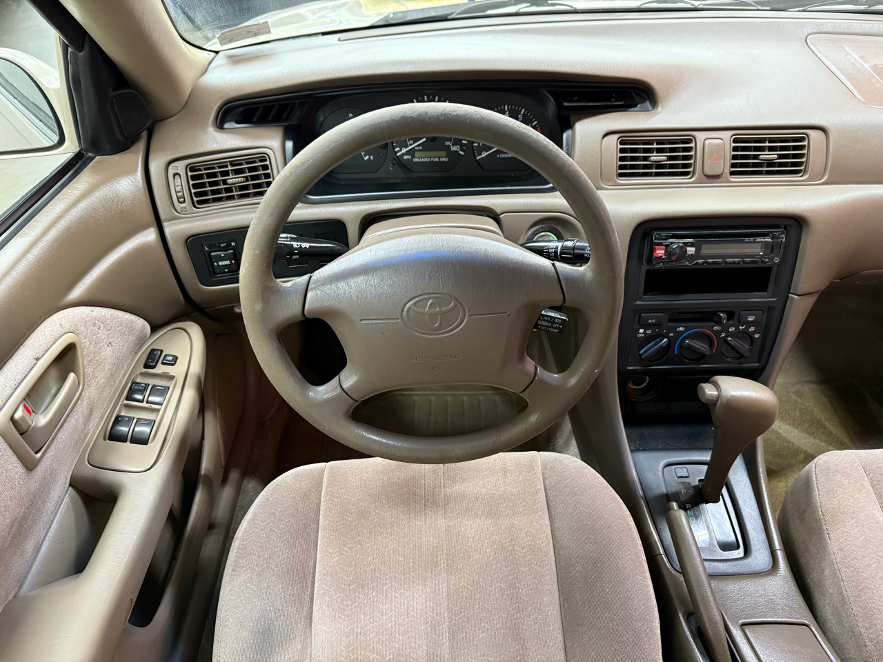 Toyota Camry LE V6 1998