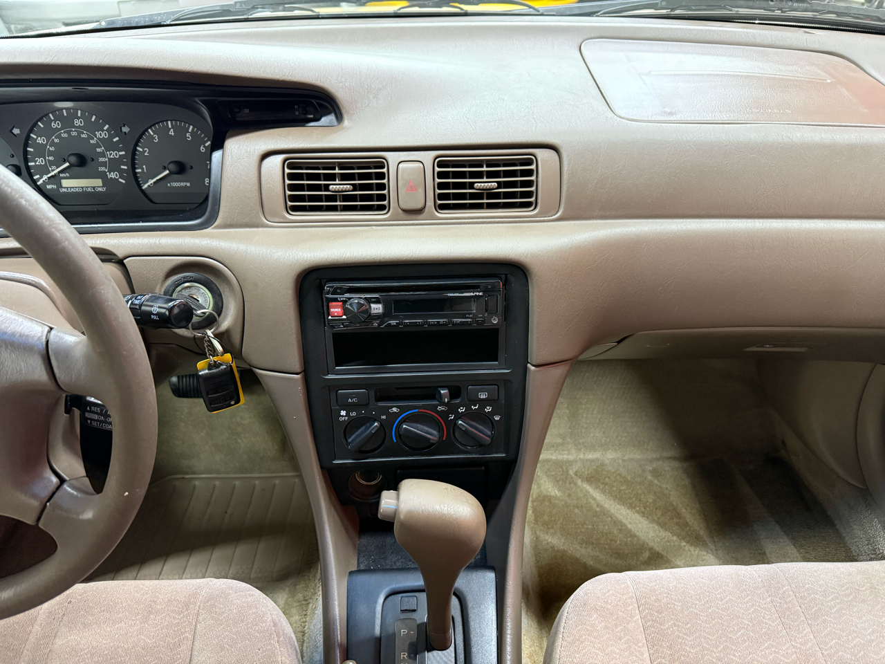 Toyota Camry LE V6 1998