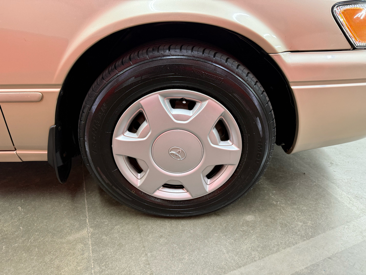 Toyota Camry LE V6 1998