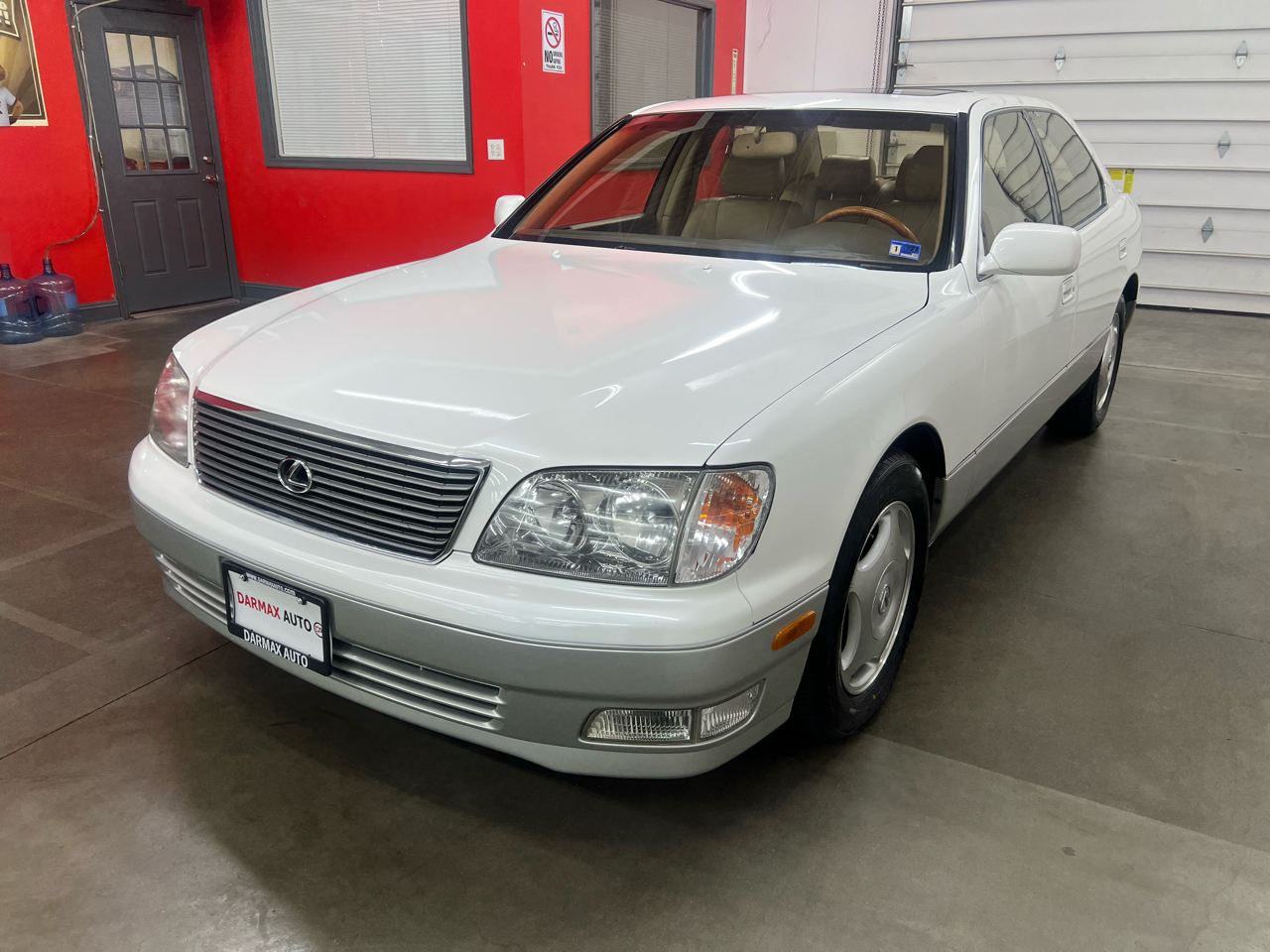 Lexus LS 400 4dr Sdn 2000