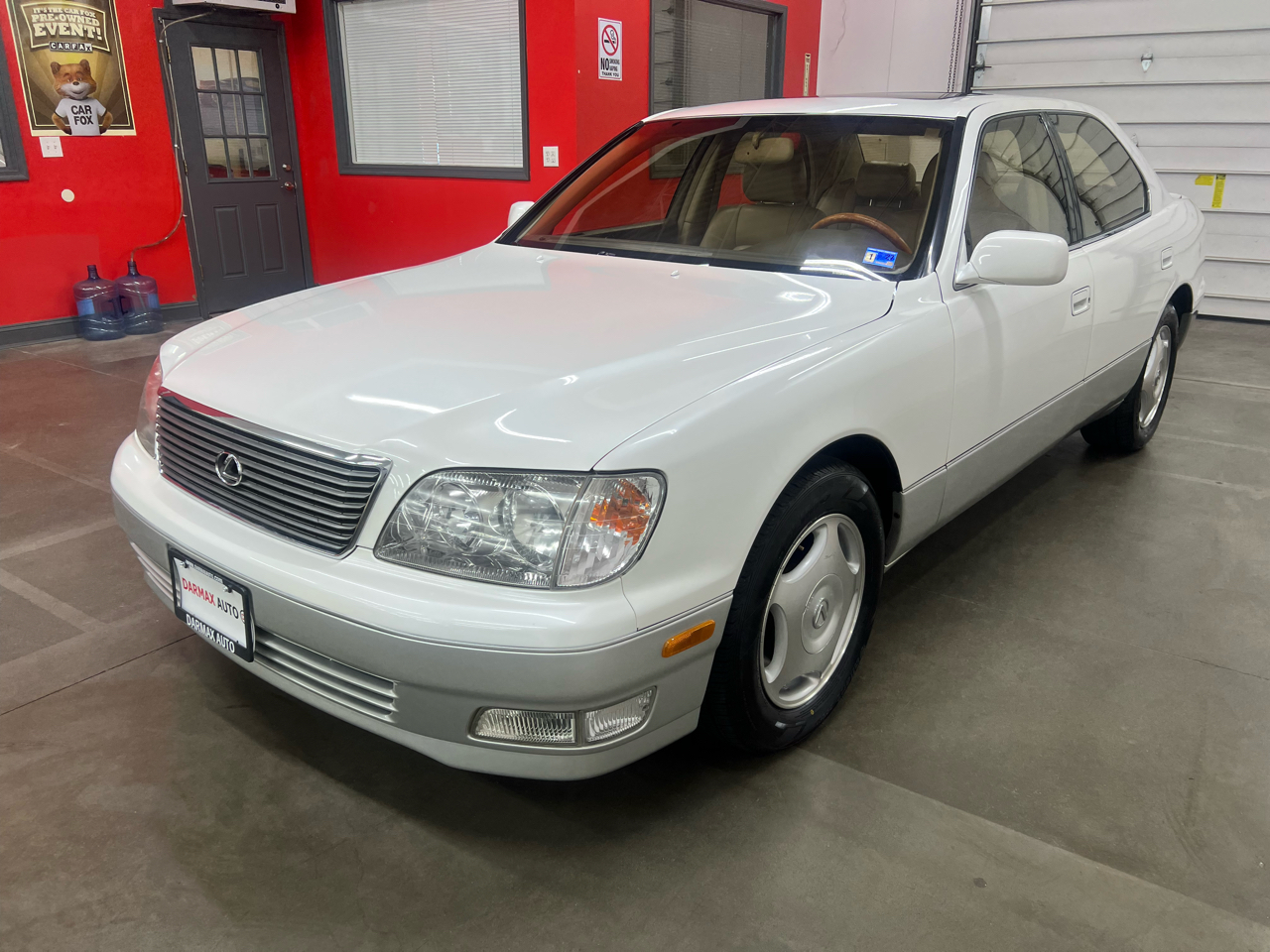 Lexus LS 400 4dr Sdn 2000