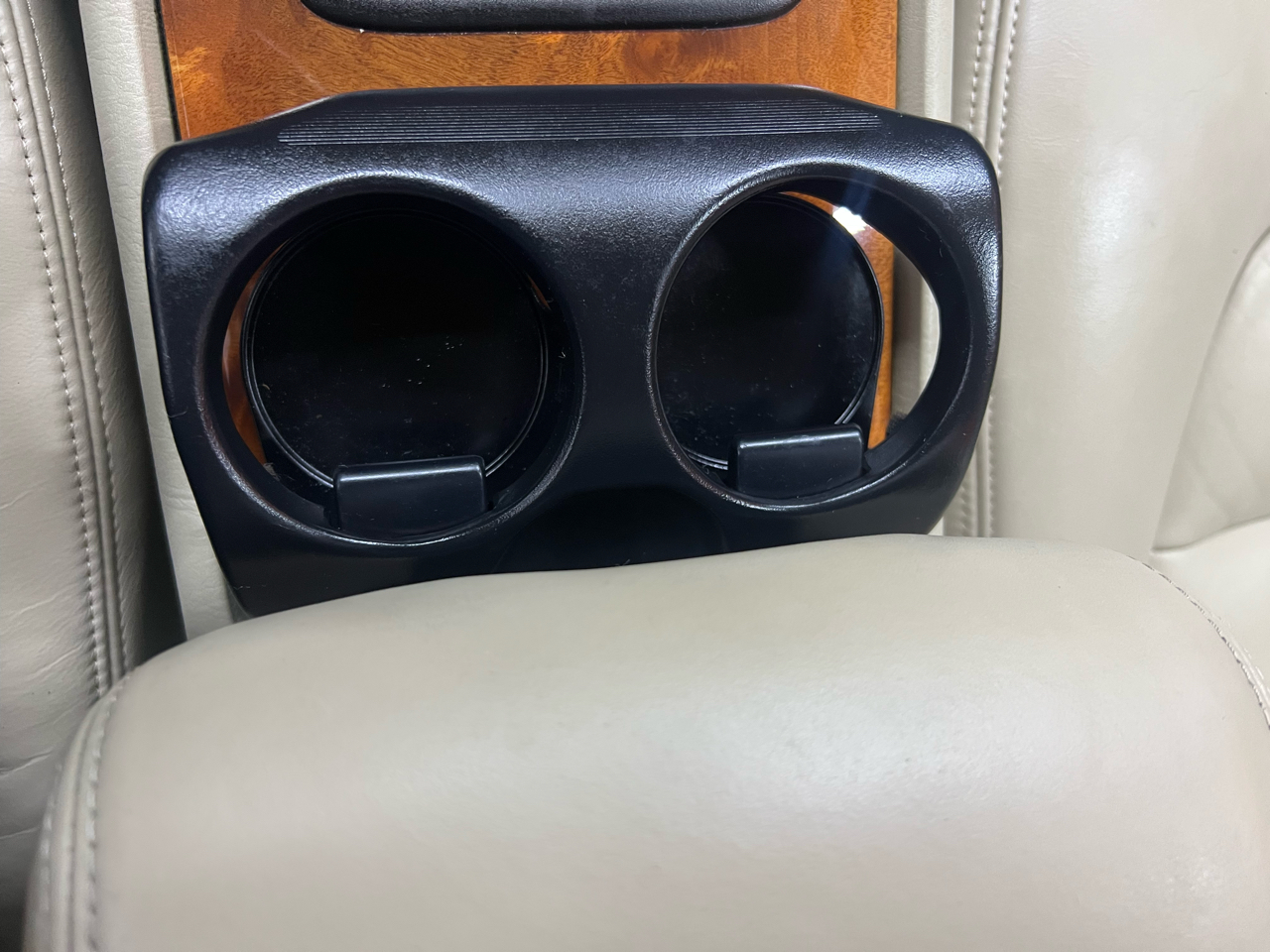 Lexus LS 400 4dr Sdn 2000