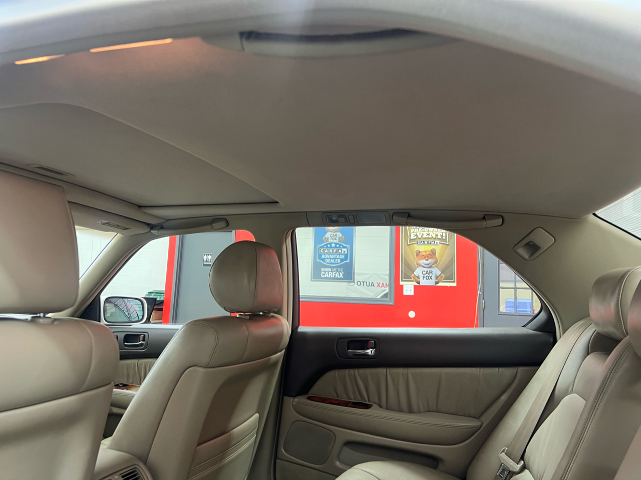 Lexus LS 400 4dr Sdn 2000