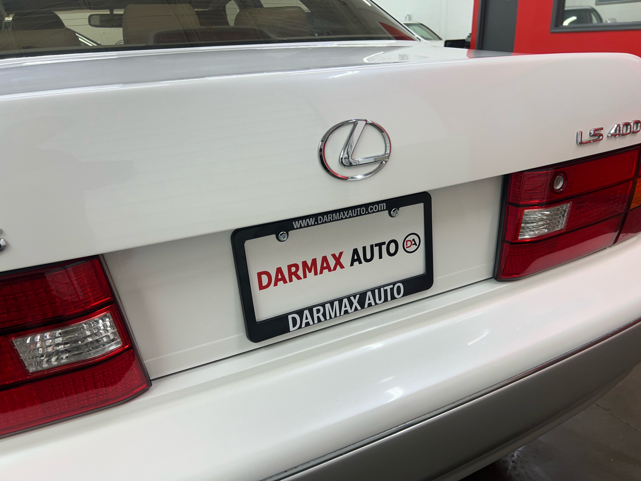 Lexus LS 400 4dr Sdn 2000