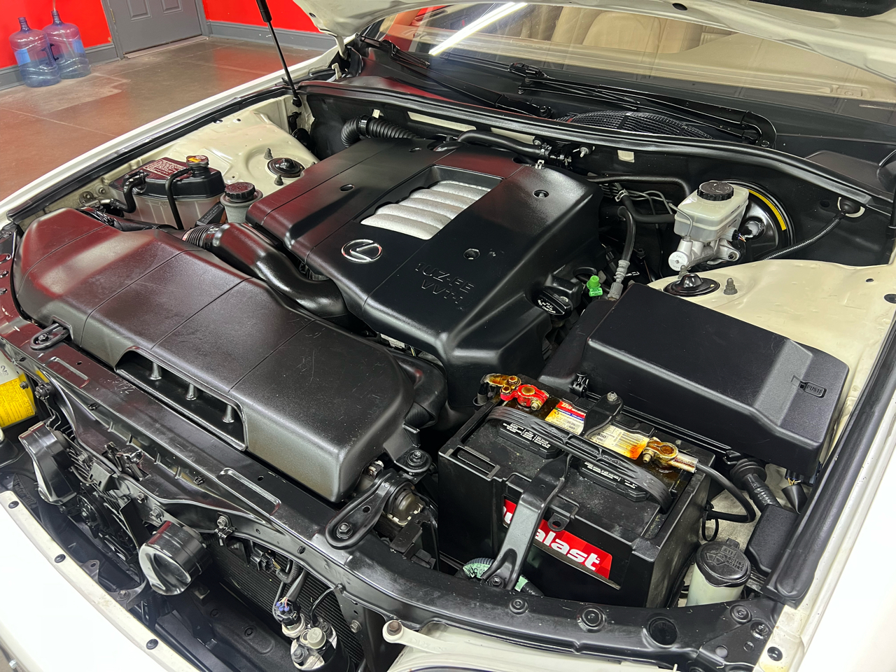 Lexus LS 400 4dr Sdn 2000