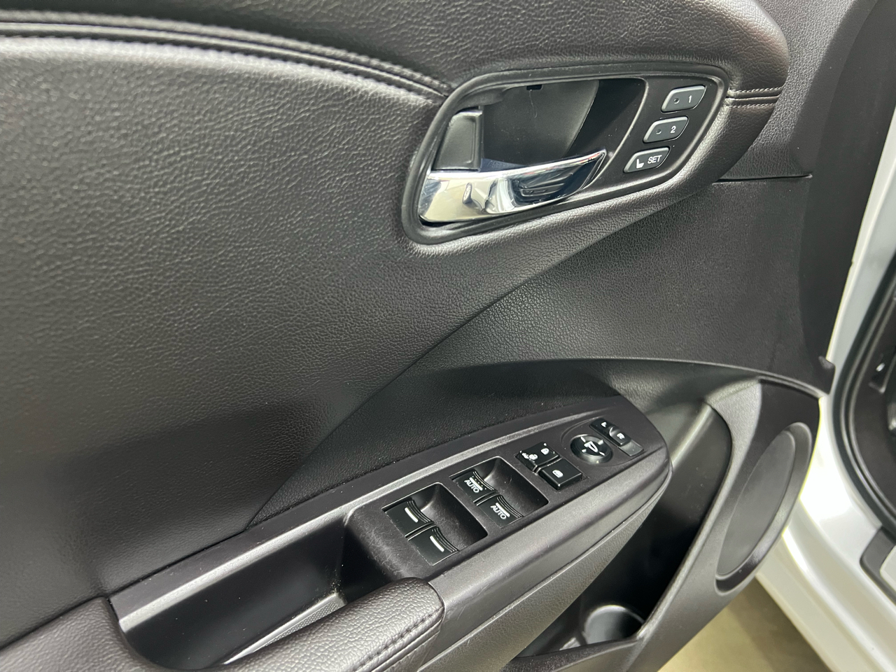 Acura RDX 6-Spd AT AWD w/ Technology Package 2015