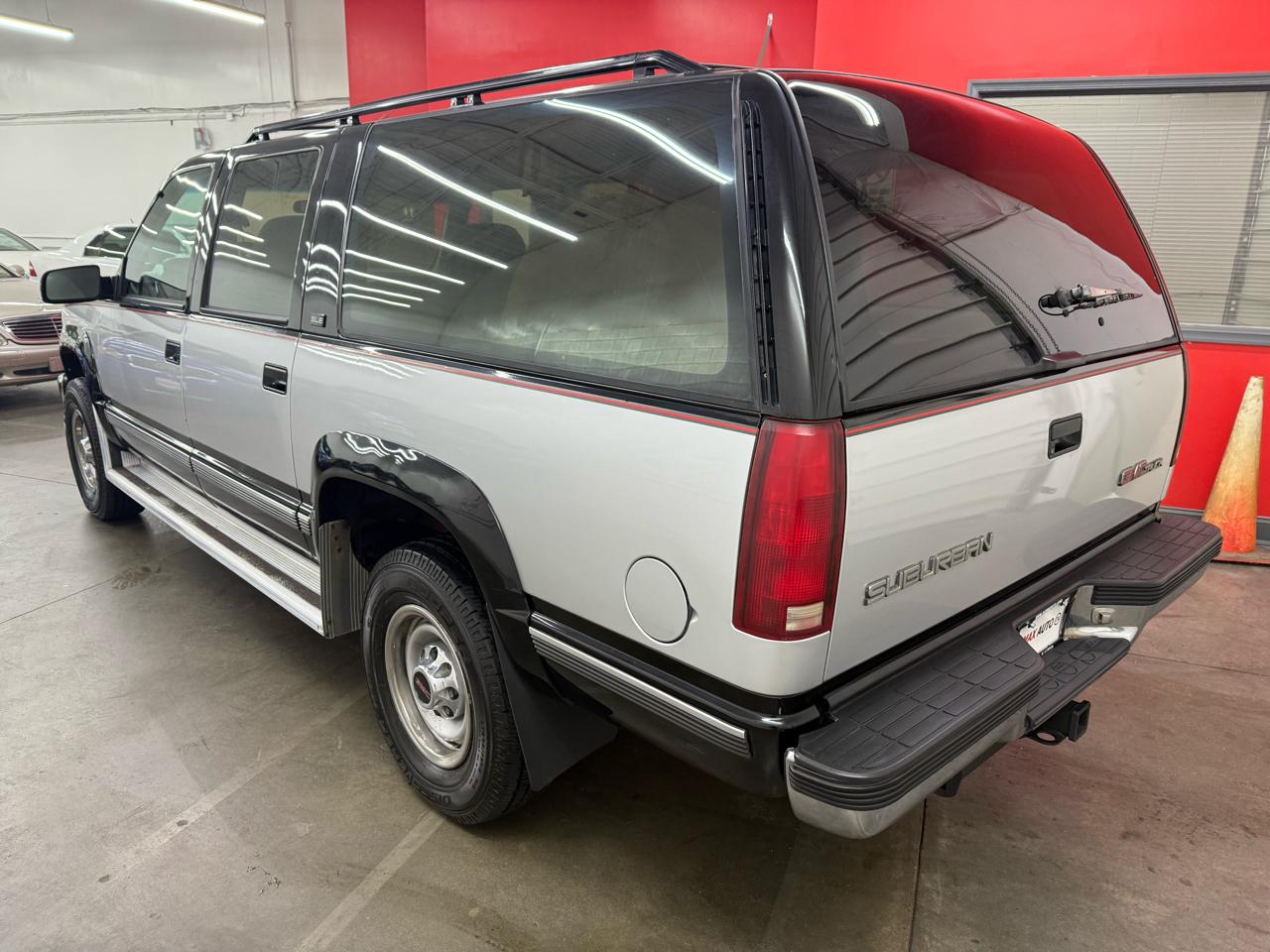 GMC Suburban K2500 SLE 1993