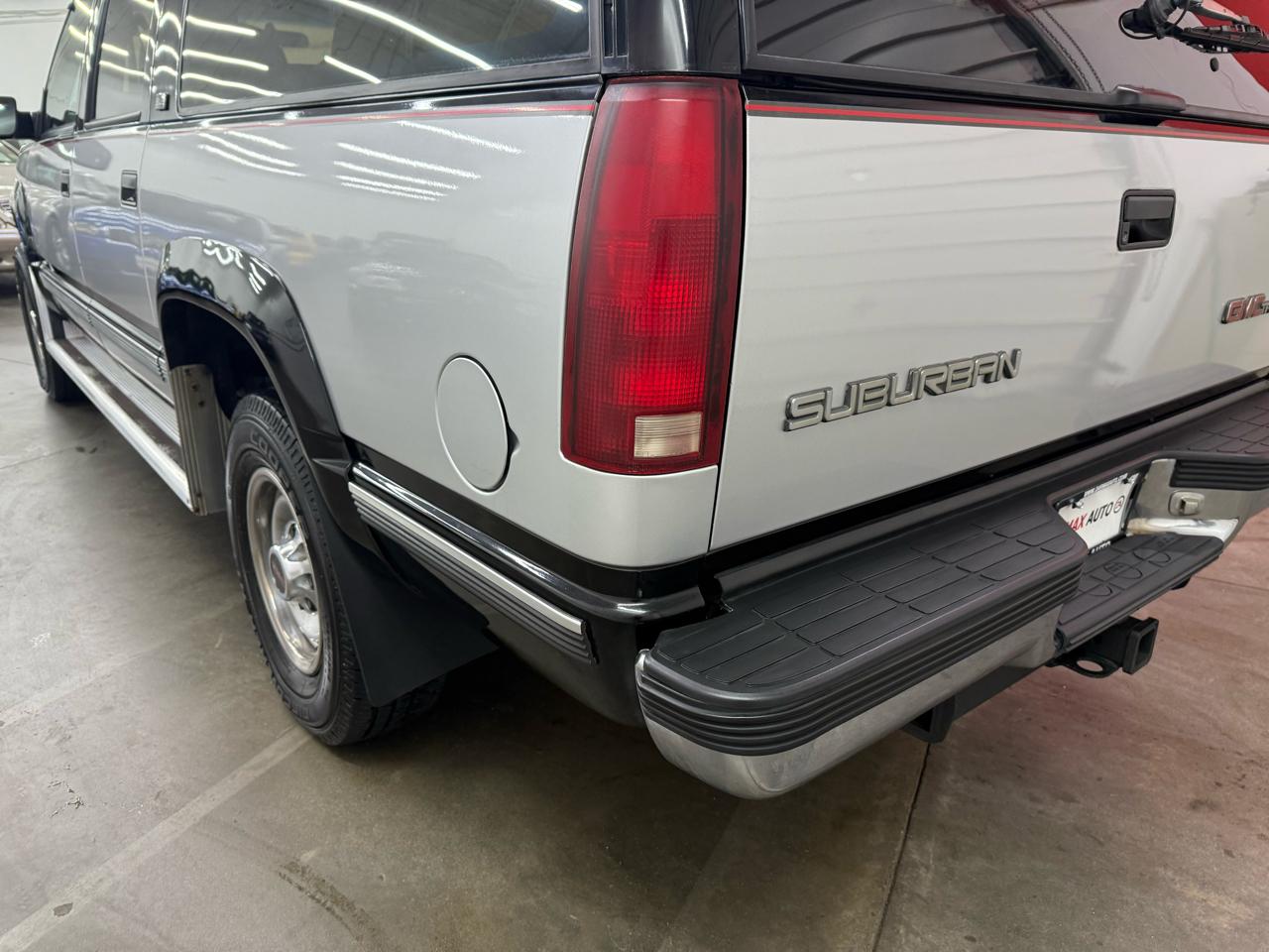 GMC Suburban K2500 SLE 1993