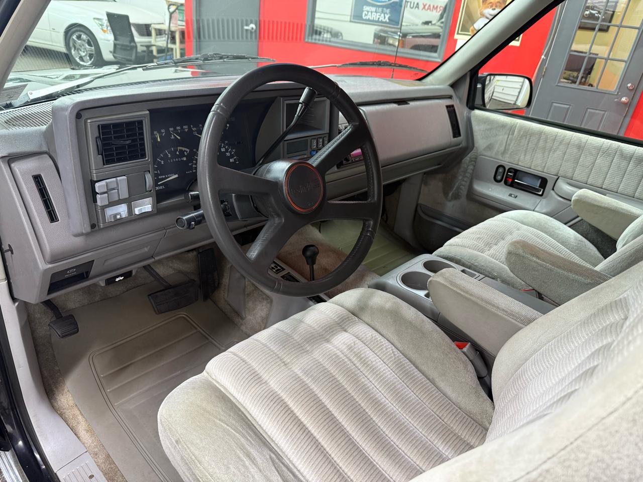 GMC Suburban K2500 SLE 1993