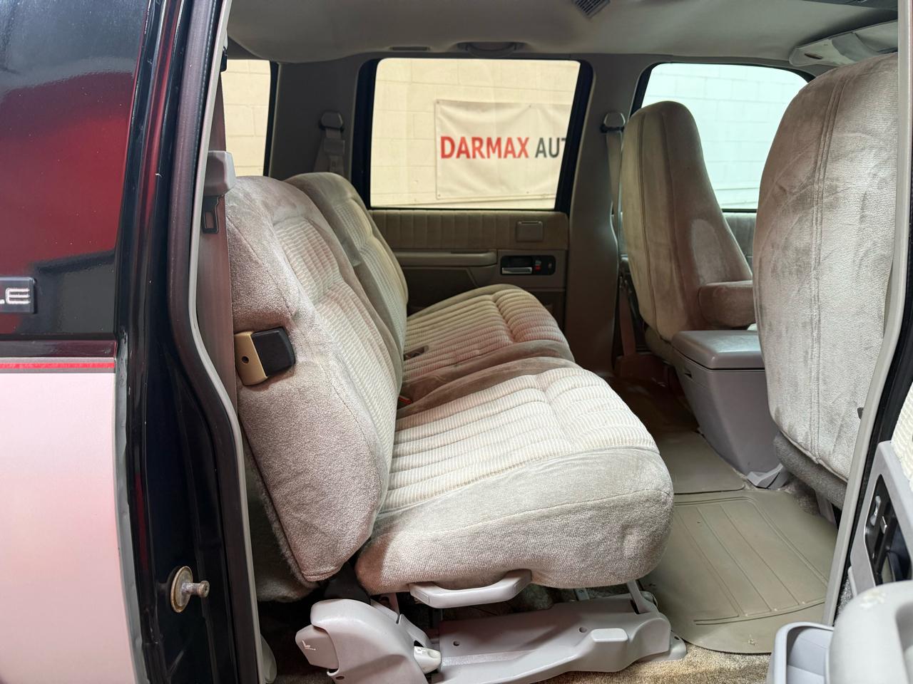 GMC Suburban K2500 SLE 1993