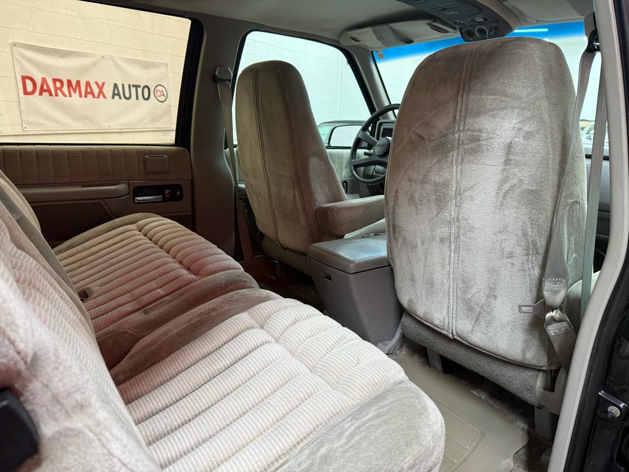 GMC Suburban K2500 SLE 1993