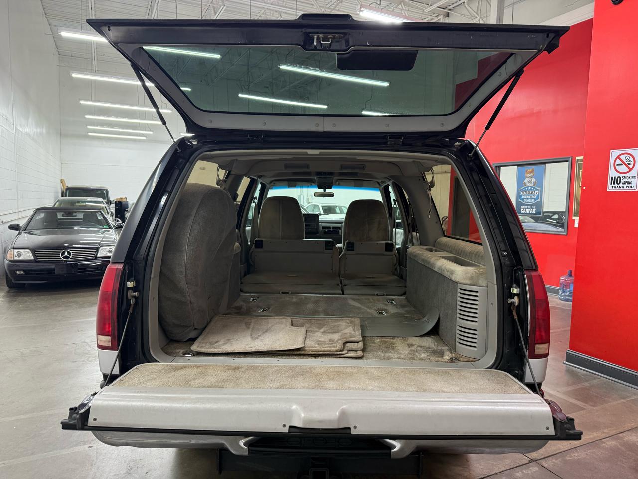 GMC Suburban K2500 SLE 1993