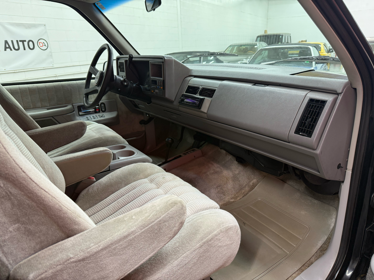 GMC Suburban K2500 SLE 1993