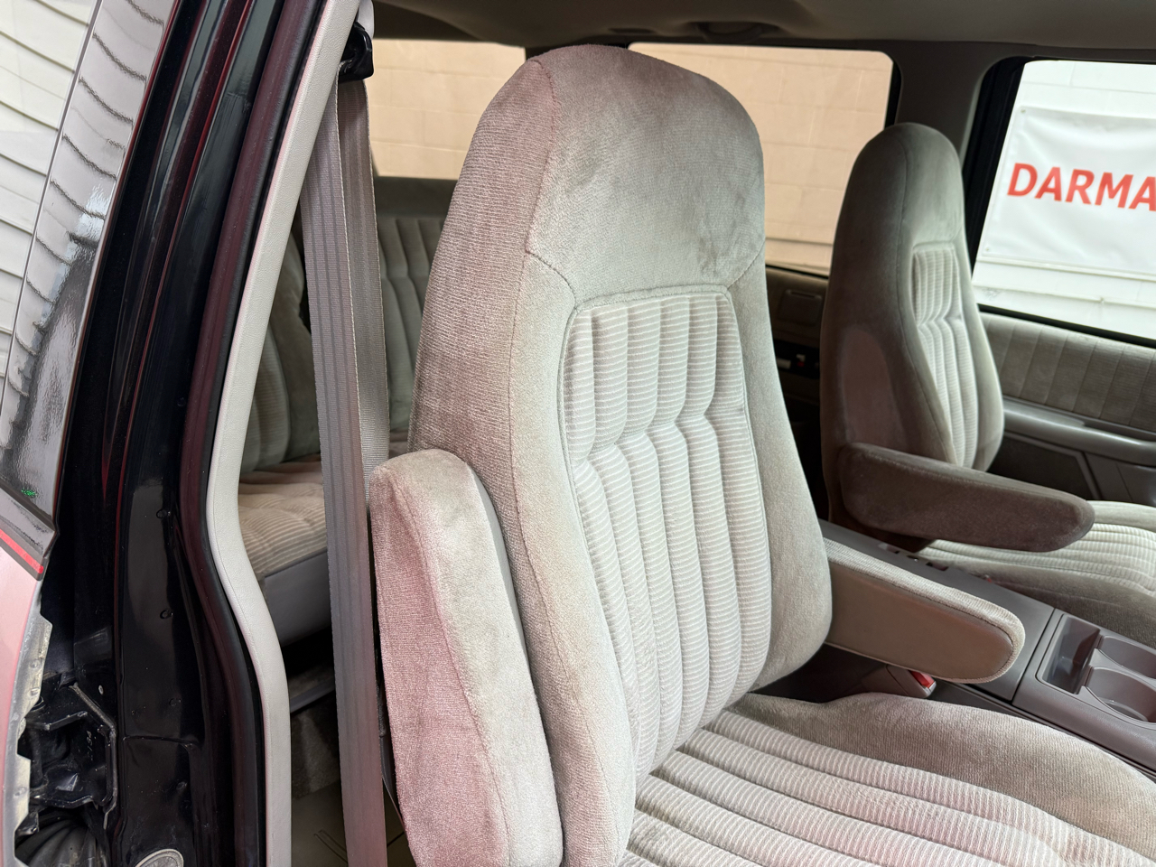 GMC Suburban K2500 SLE 1993