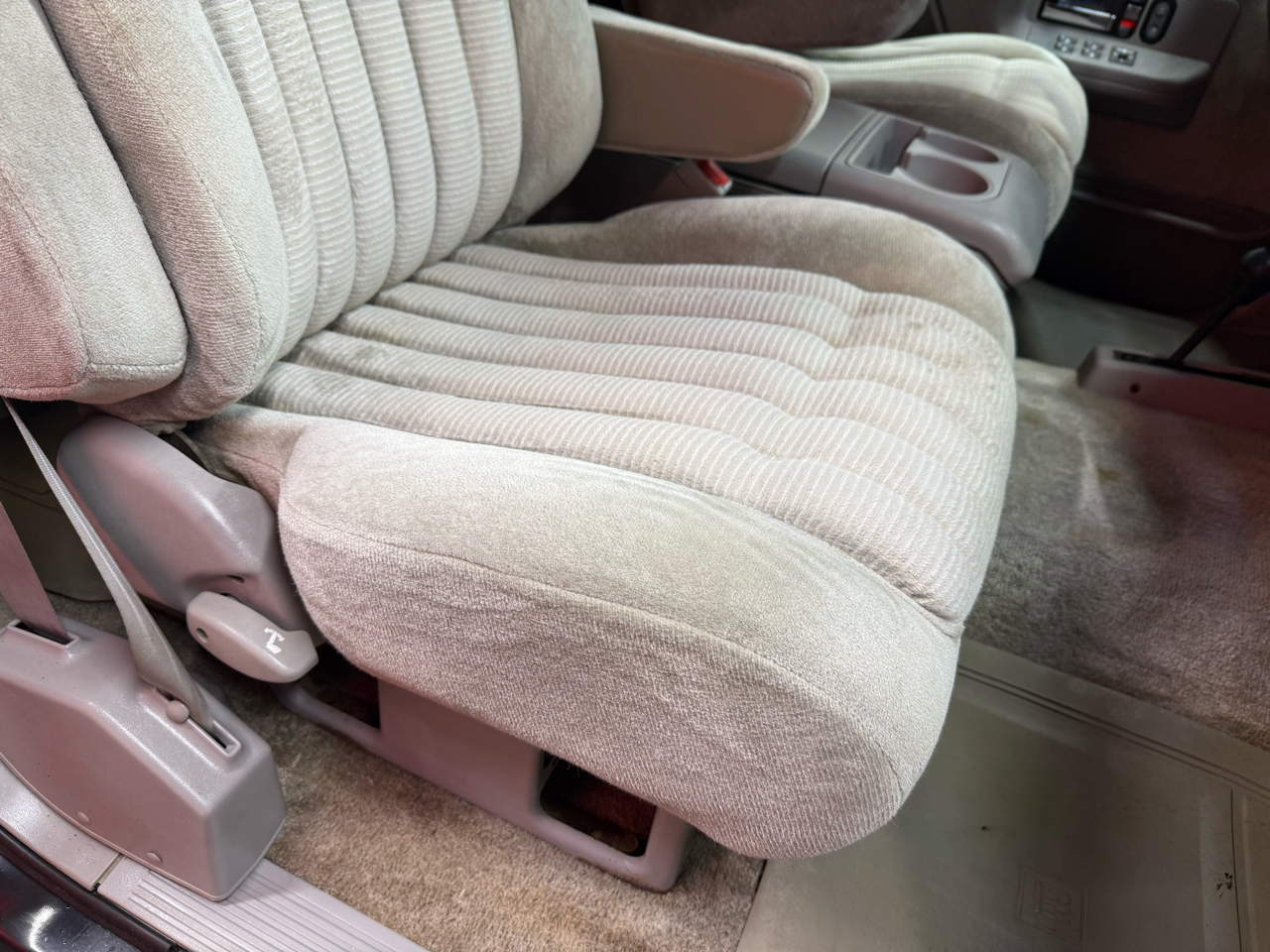 GMC Suburban K2500 SLE 1993