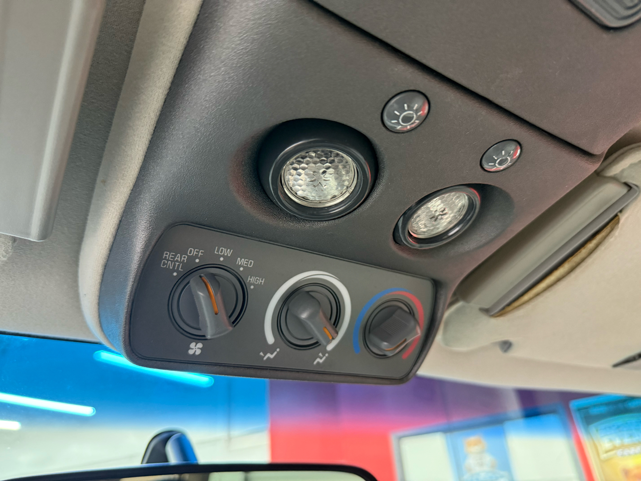 GMC Suburban K2500 SLE 1993