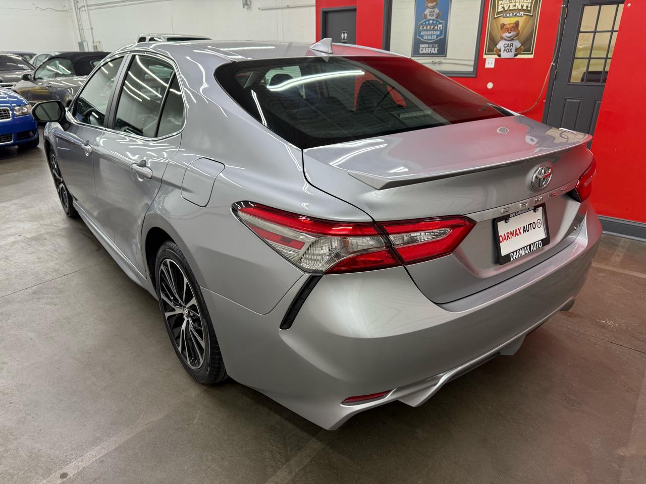 Toyota Camry SE 2019