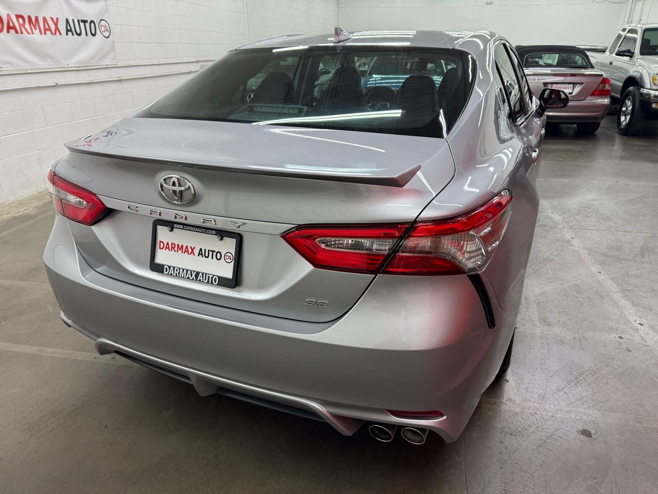 Toyota Camry SE 2019