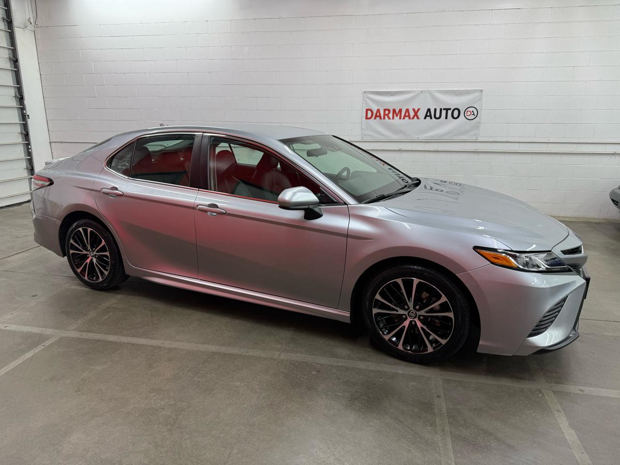 Toyota Camry SE 2019