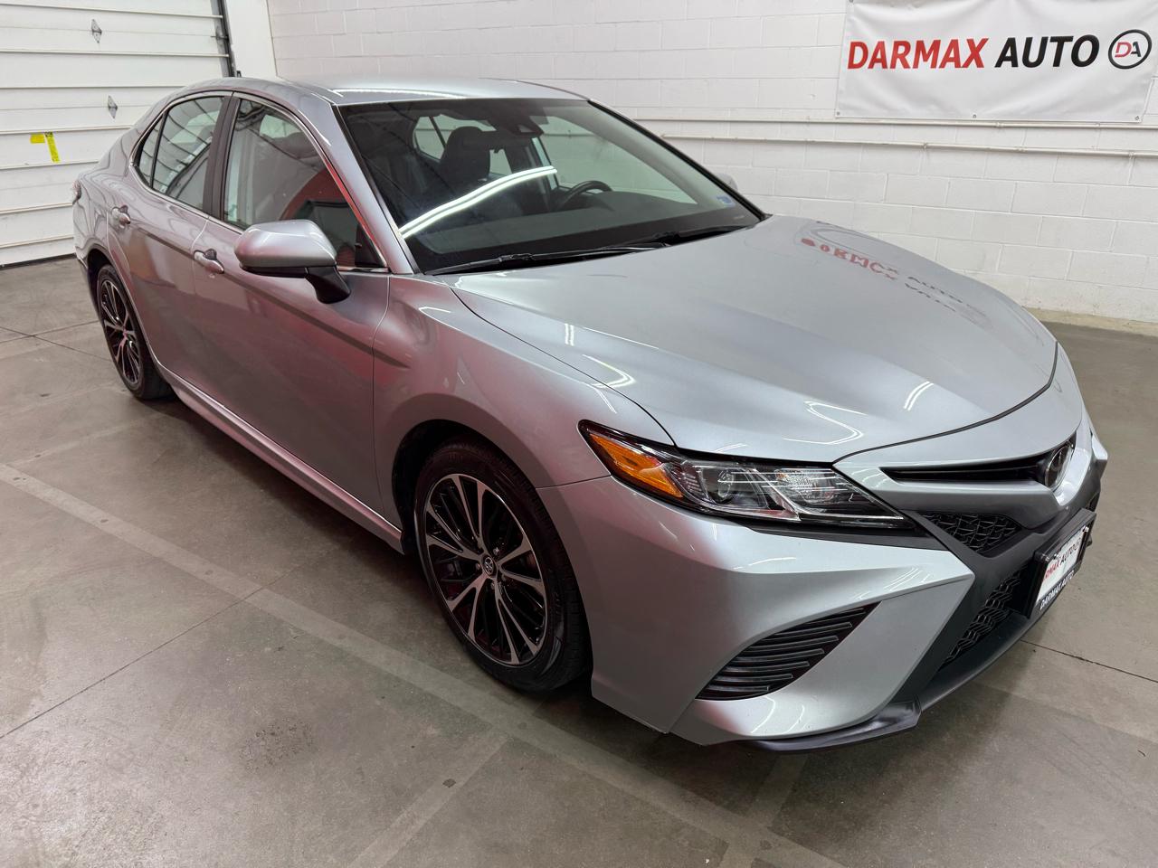 Toyota Camry SE 2019