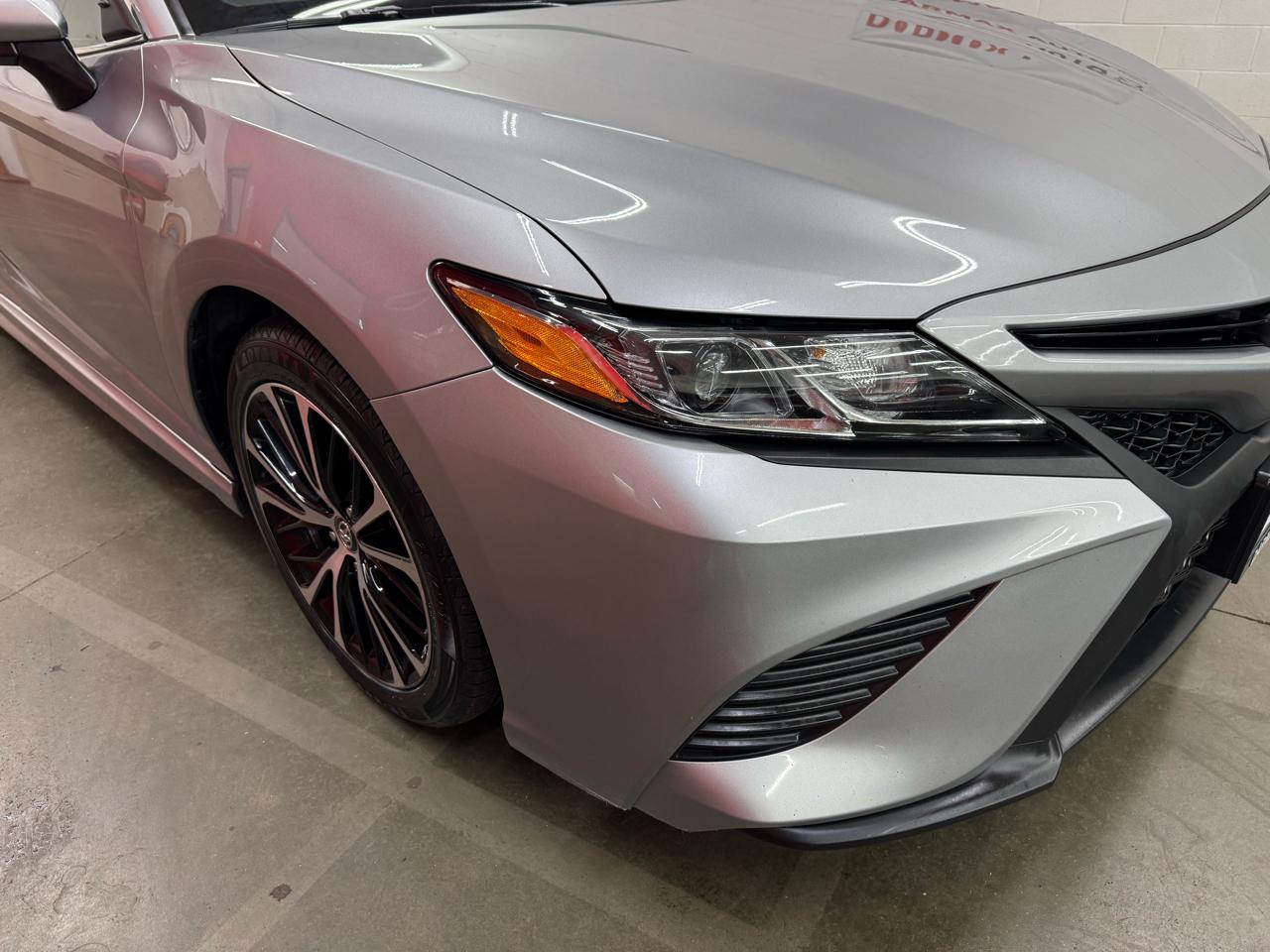 Toyota Camry SE 2019