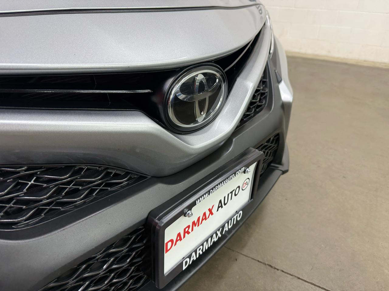 Toyota Camry SE 2019
